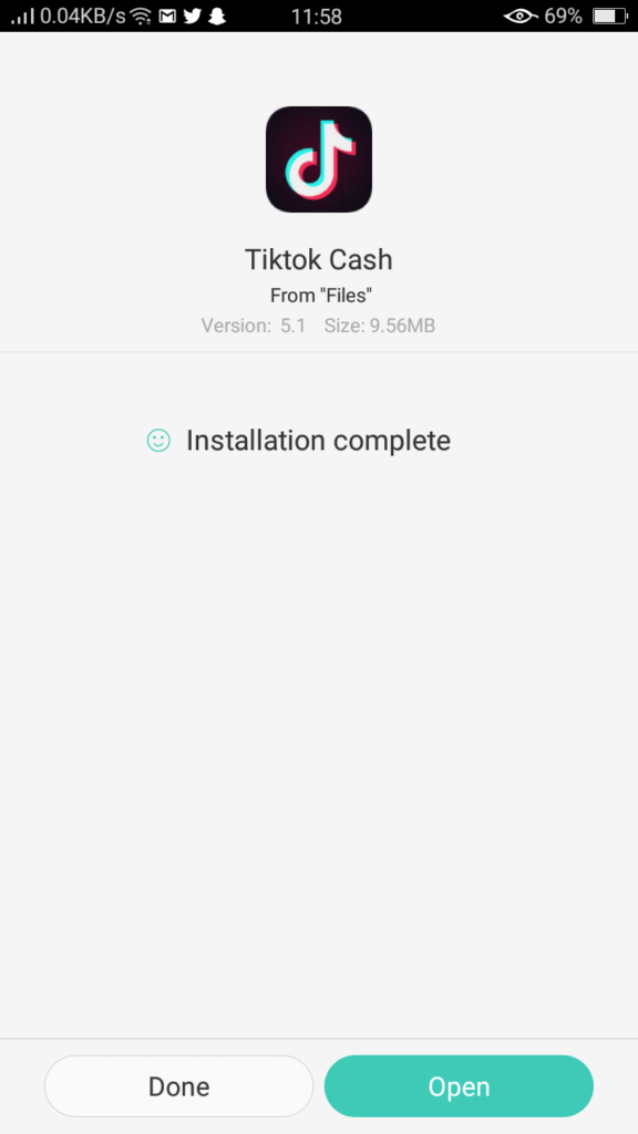 Screenshots of TikTok Cash App